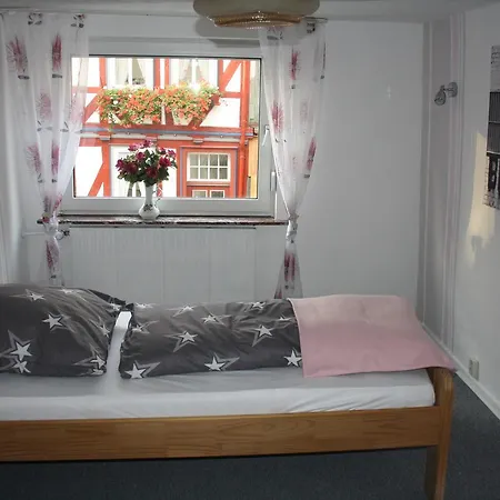 Beim Duenzebacher Torturm Дом отдыха *